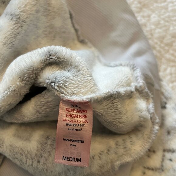 Boux Avenue Cozy Fleece Short and Crewneck Sweater Sleepwear Lounge Set Coord - Picture 8 of 9